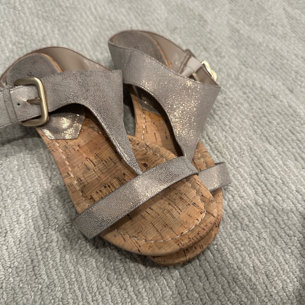 Donald J. Pliner gold Metallic Sandals